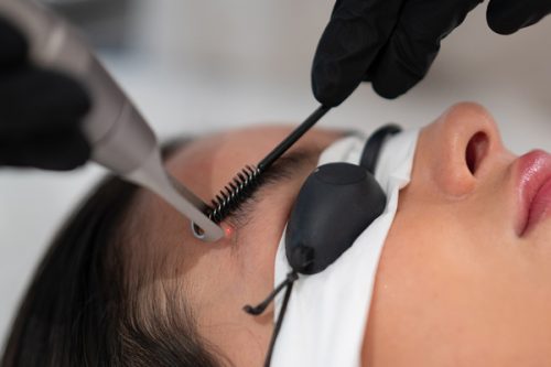 آیا میکروبلیدینگ پاک میشود