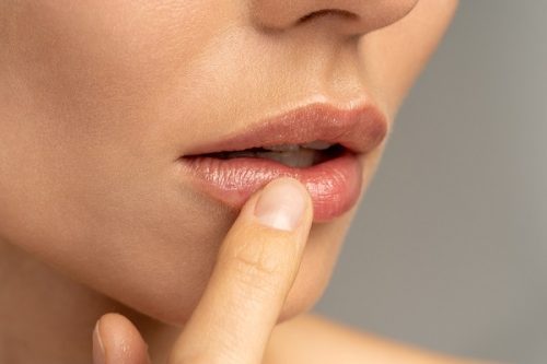 ورم لب بعد از شیدینگ